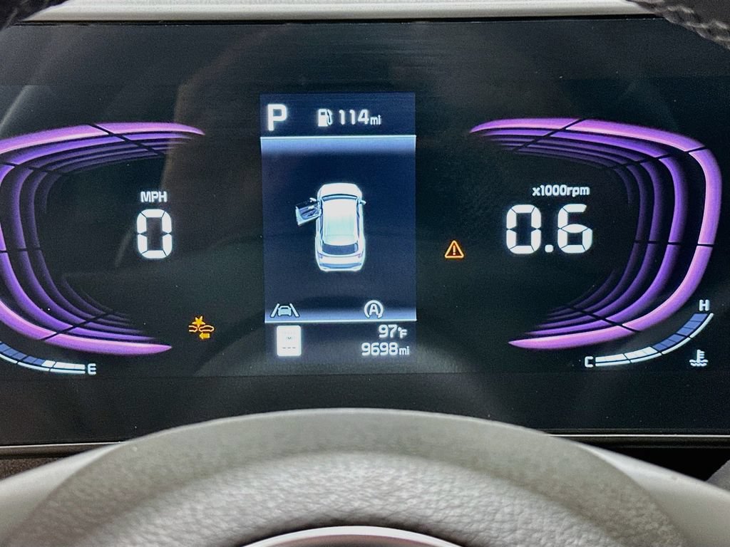 2025 Kia Sportage EX - Photo 12