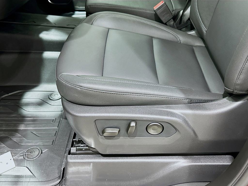 2026 GMC Sierra 3500HD SLT - Photo 23