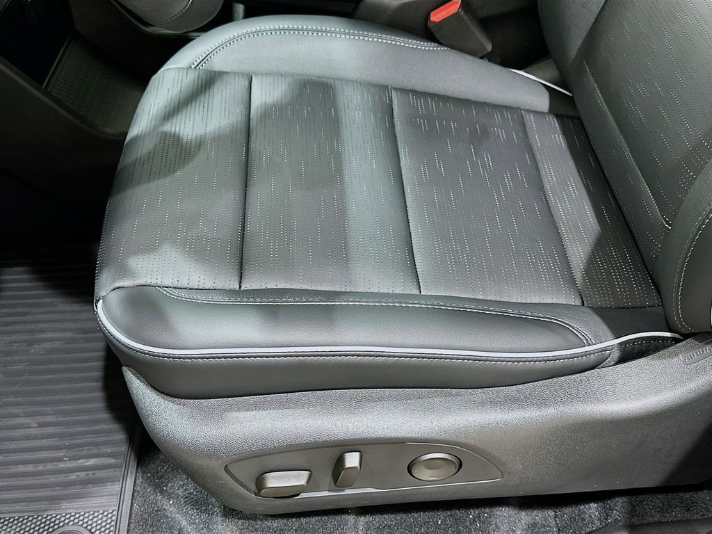 2026 Buick Enclave Sport Touring - Photo 22