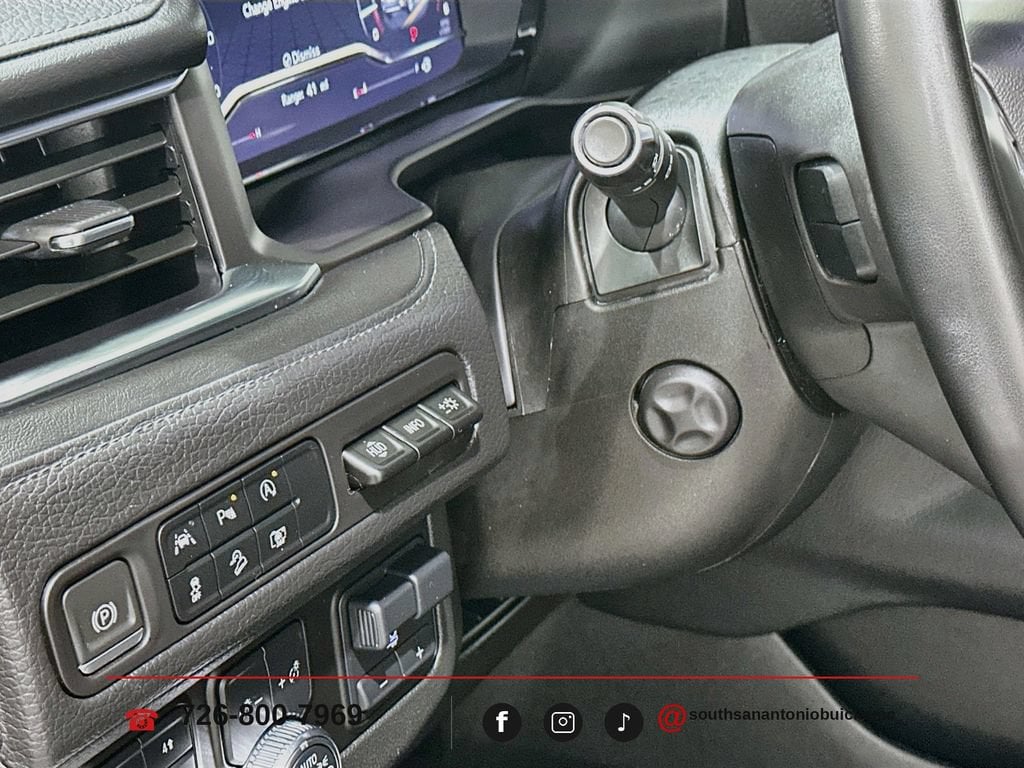 2024 GMC Yukon Denali - Photo 11