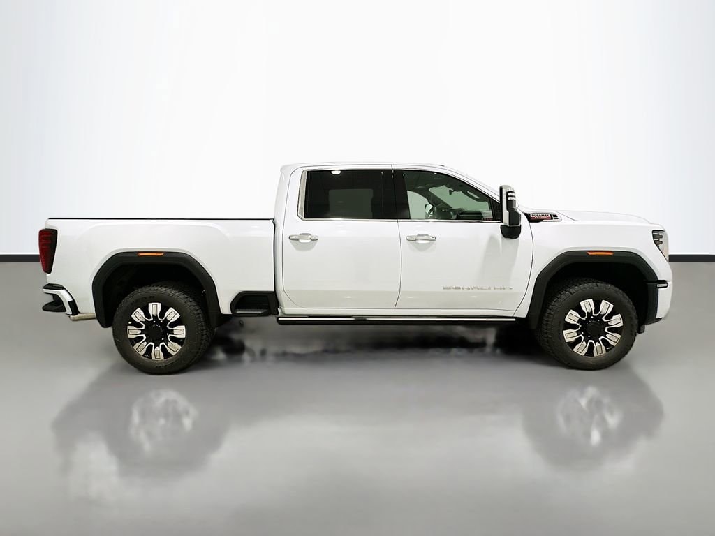 2026 GMC Sierra 2500HD Denali - Photo 8