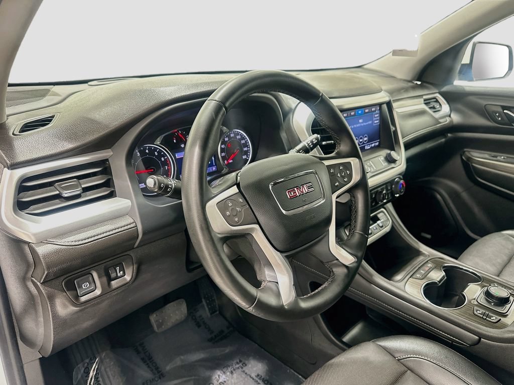 2023 GMC Acadia SLT - Photo 9