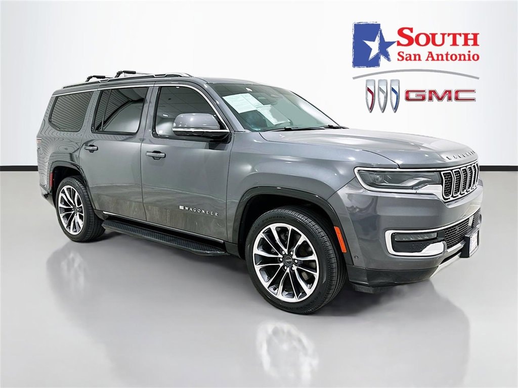 2022 Jeep Wagoneer Series II's photo