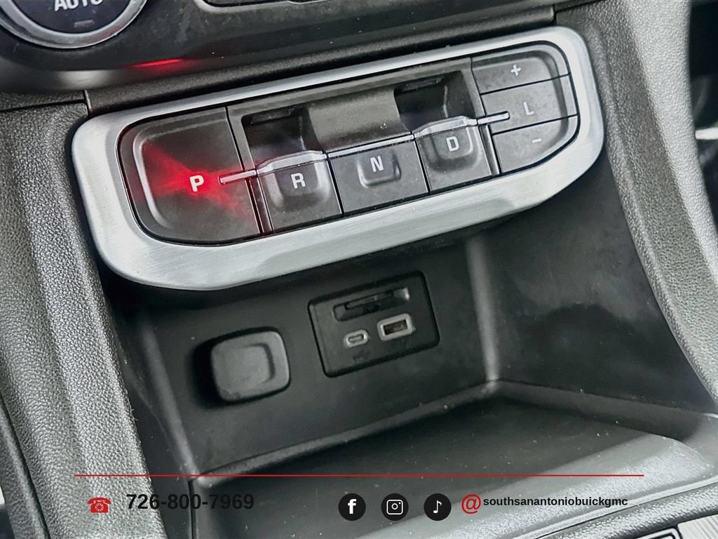 2023 GMC Acadia SLT - Photo 16