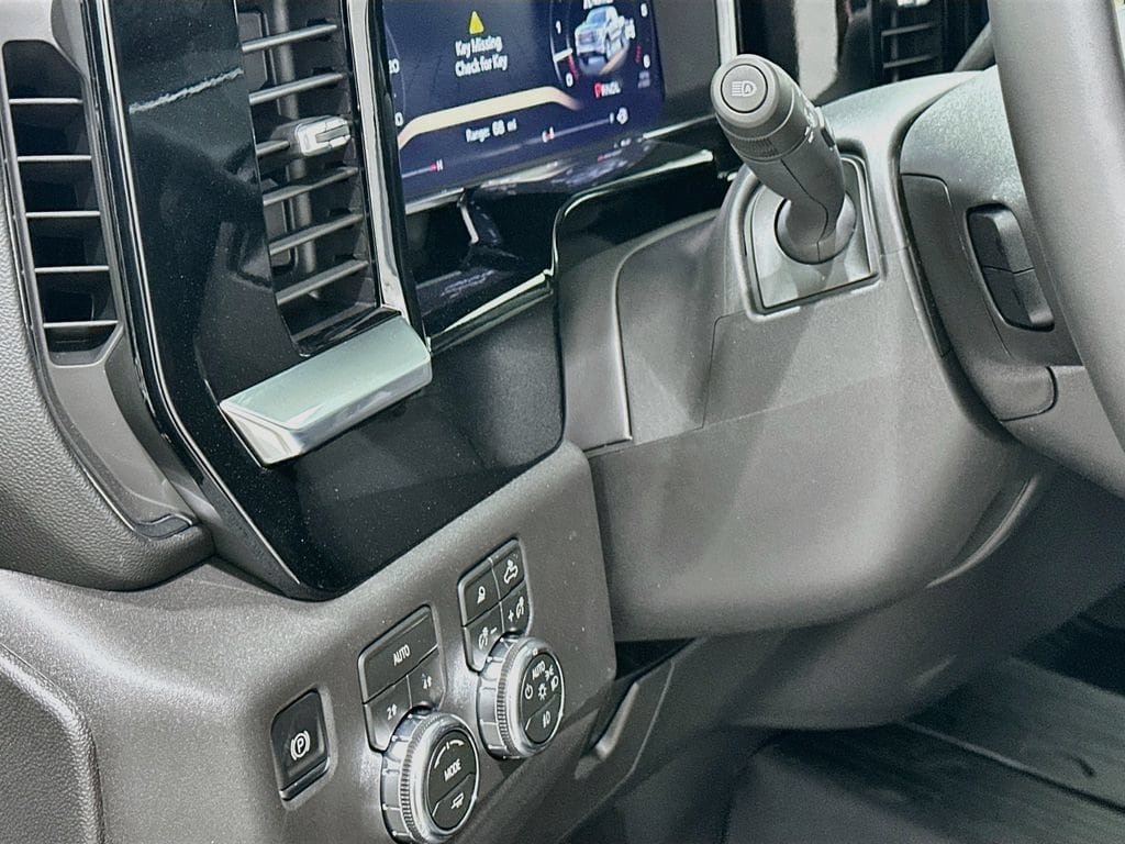 2026 GMC Sierra 1500 SLT - Photo 10