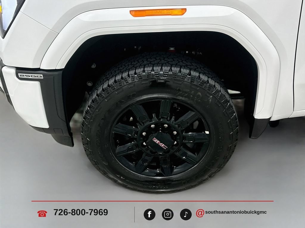 2026 GMC Sierra 2500HD AT4 - Photo 33