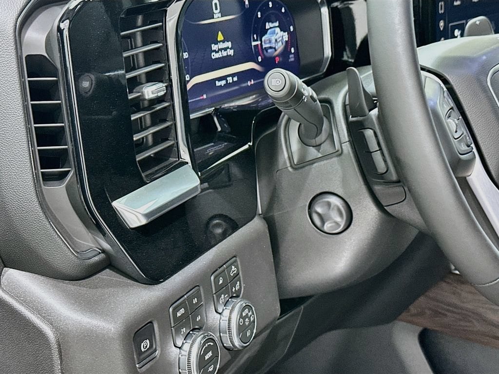 2026 GMC Sierra 1500 SLT - Photo 10