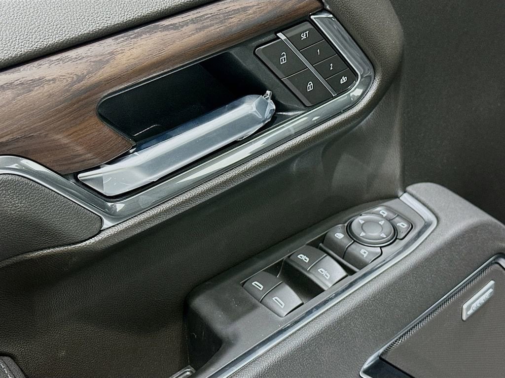 2026 GMC Sierra 1500 SLT - Photo 18