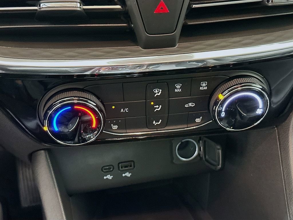 2026 Buick Encore GX Sport Touring - Photo 17