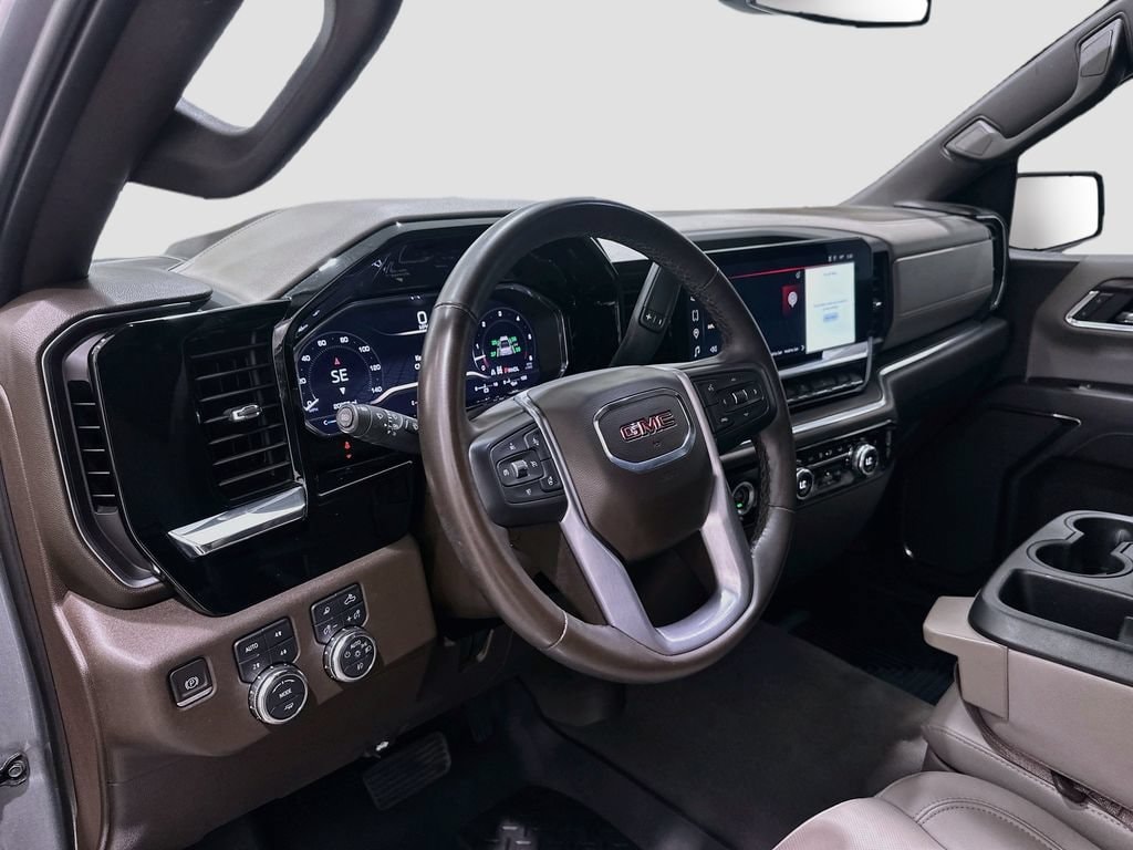 2024 GMC Sierra 1500 SLT - Photo 9