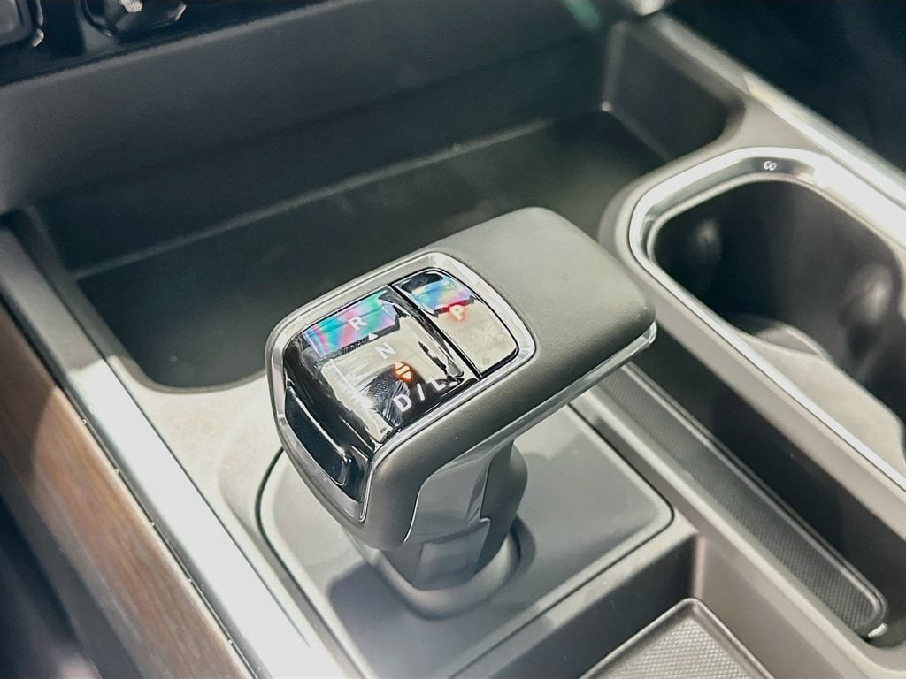 2026 GMC Sierra 1500 SLT - Photo 17