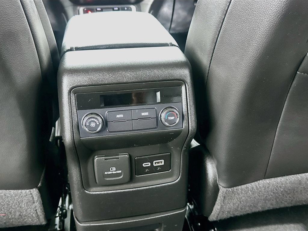2023 GMC Acadia SLT - Photo 24
