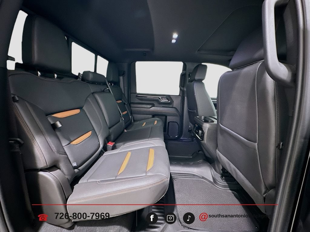 2024 GMC Sierra 2500HD AT4 - Photo 30