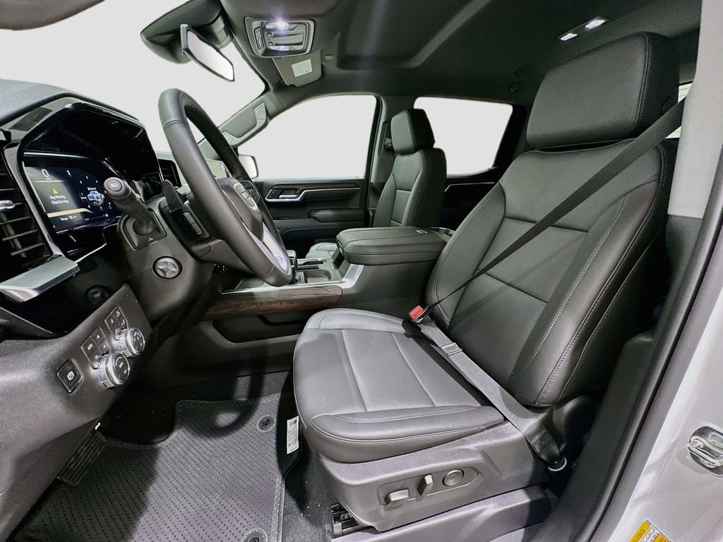 2026 GMC Sierra 1500 SLT - Photo 22