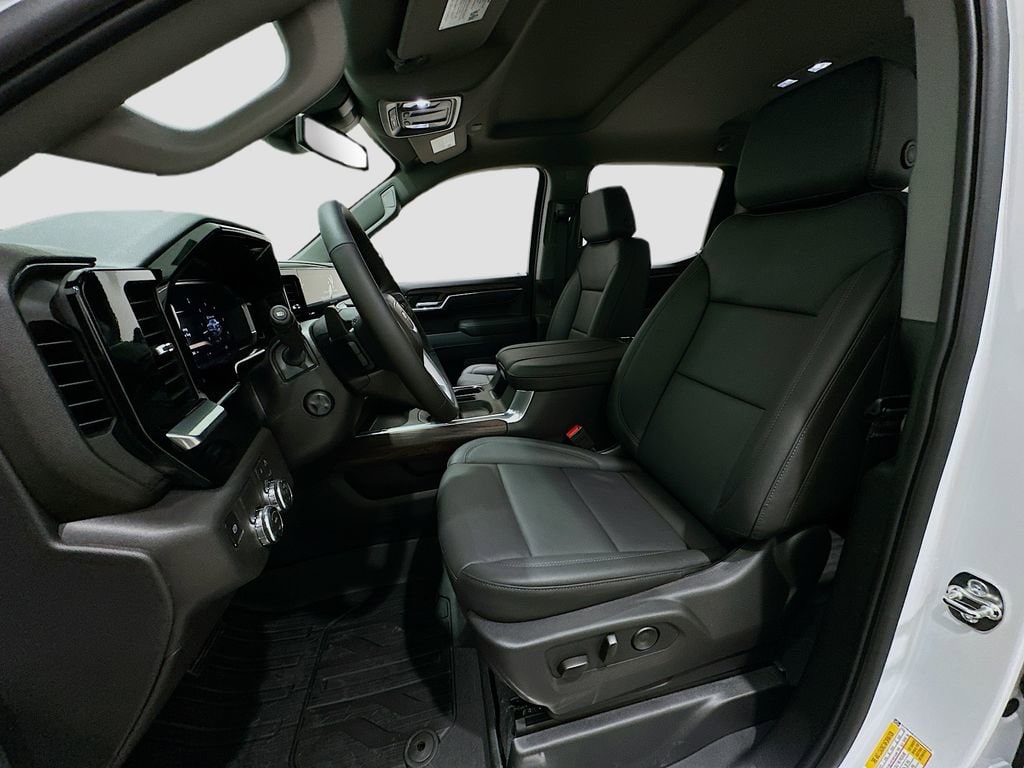 2026 GMC Sierra 1500 SLT - Photo 22
