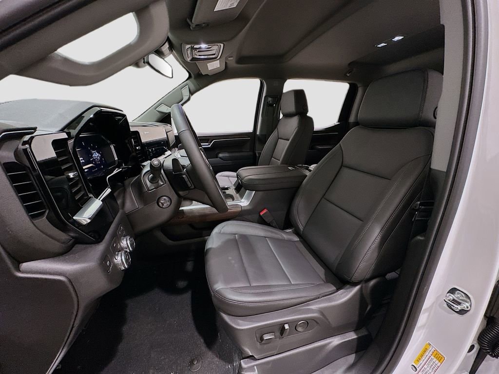 2026 GMC Sierra 1500 SLT - Photo 22