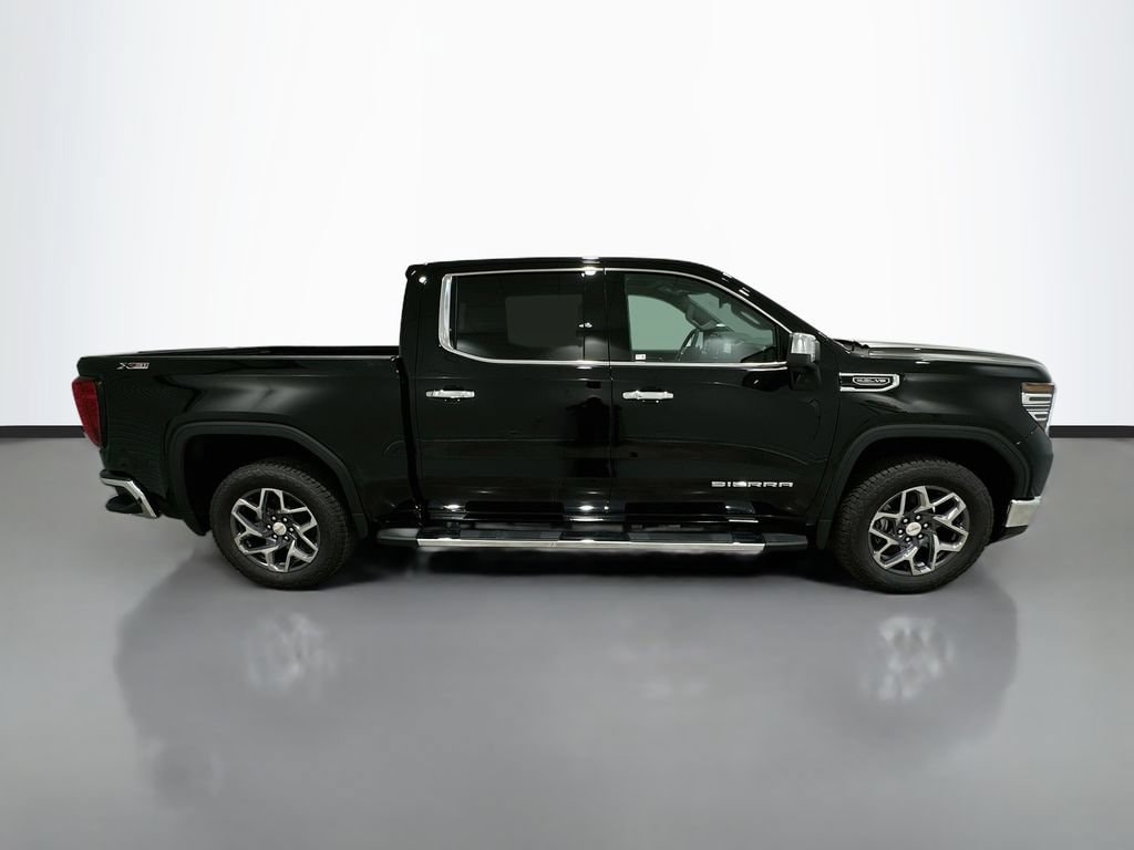 2026 GMC Sierra 1500 SLT - Photo 8