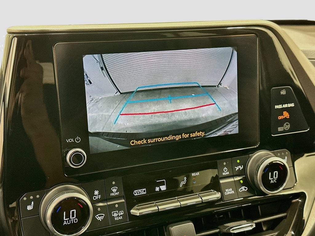 2024 Toyota Highlander XLE - Photo 13