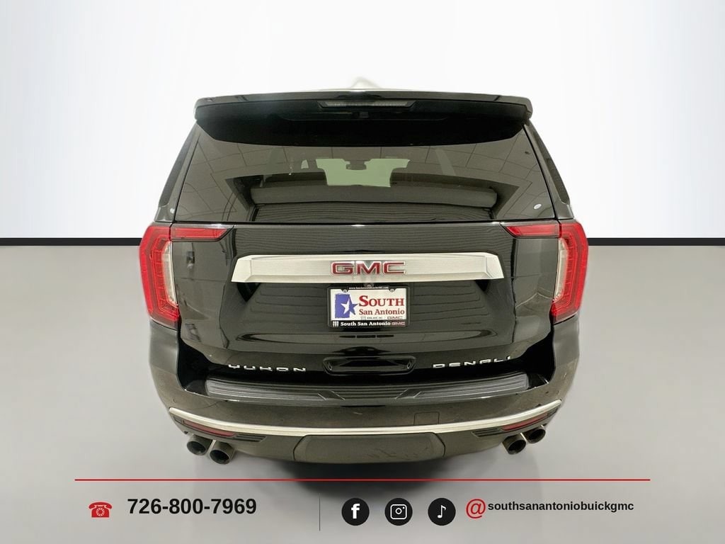 2024 GMC Yukon Denali - Photo 7