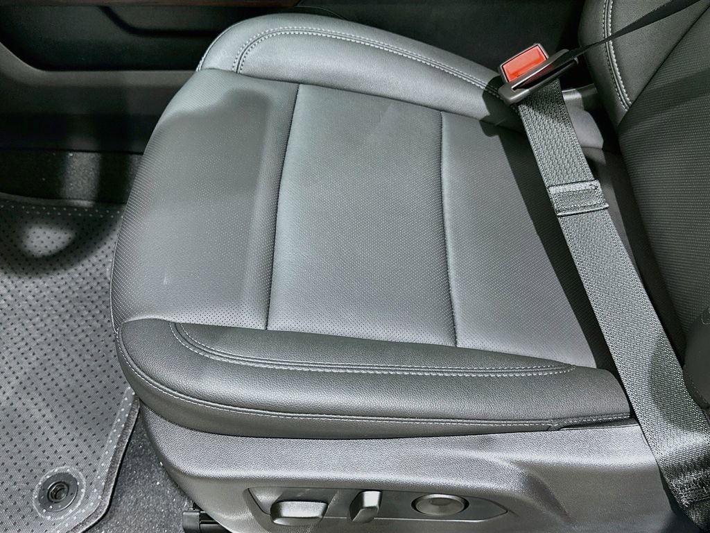 2026 GMC Sierra 1500 SLT - Photo 20