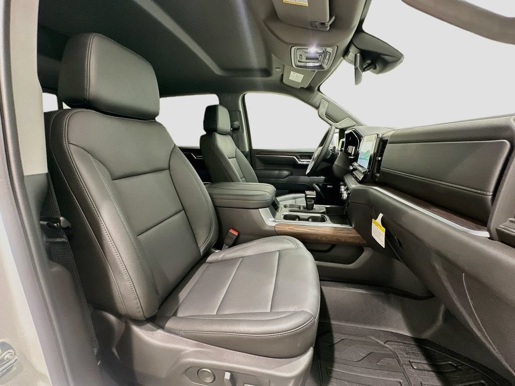 2026 GMC Sierra 1500 SLT - Photo 29