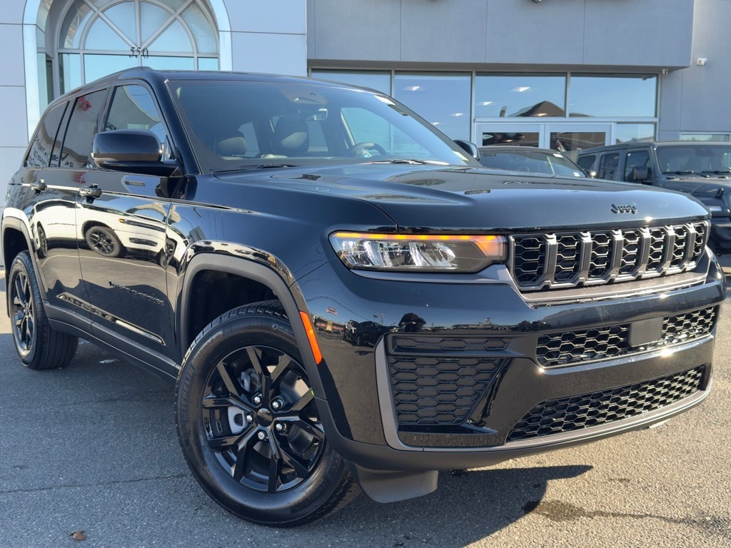 New 2026 Jeep Grand Cherokee Altitude Sport Utility