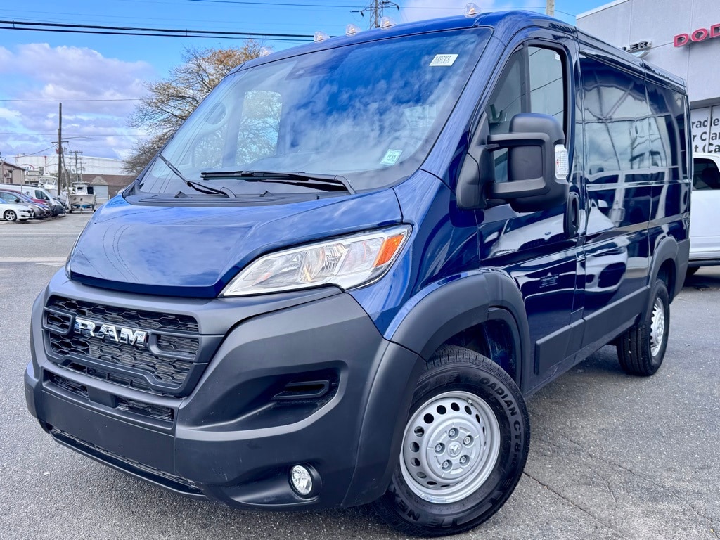 New 2025 Ram ProMaster 1500 Low Roof Van Cargo Van