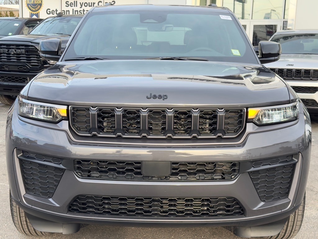 New 2026 Jeep Grand Cherokee Altitude Sport Utility