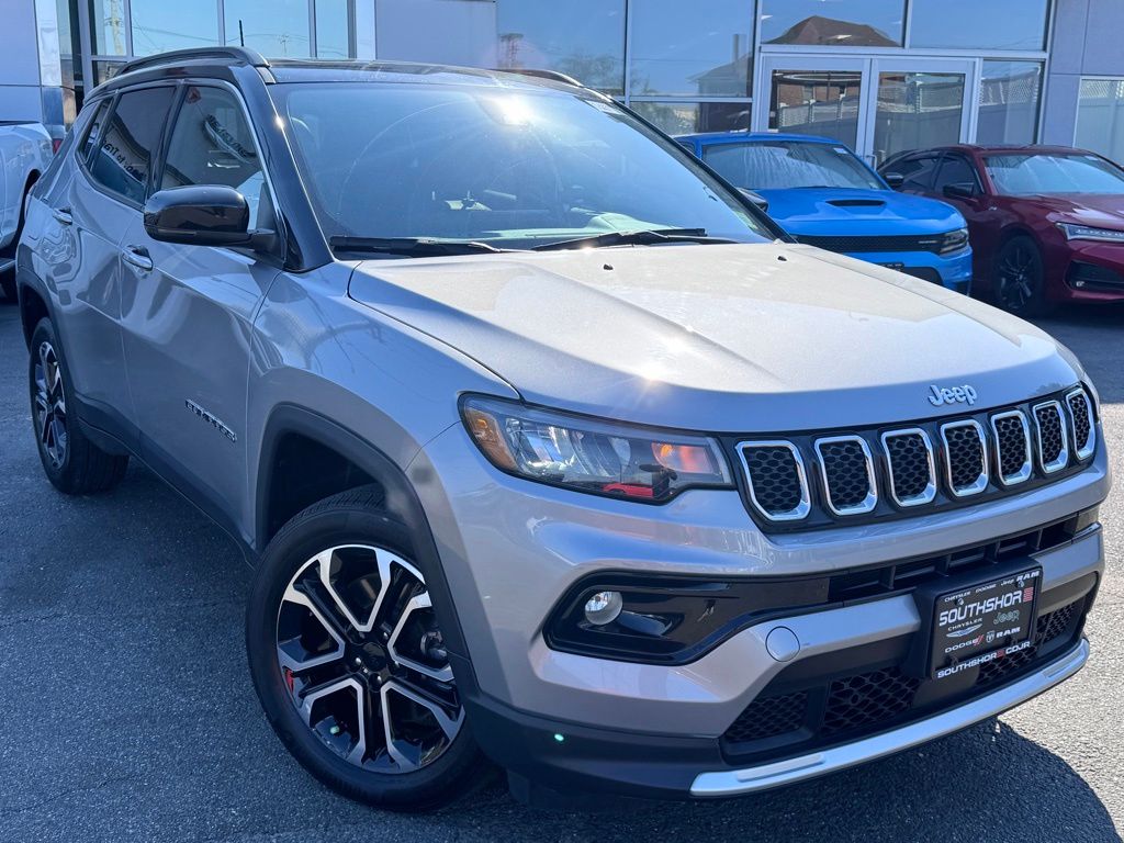 2023 Jeep Compass Limited 4X4's photo