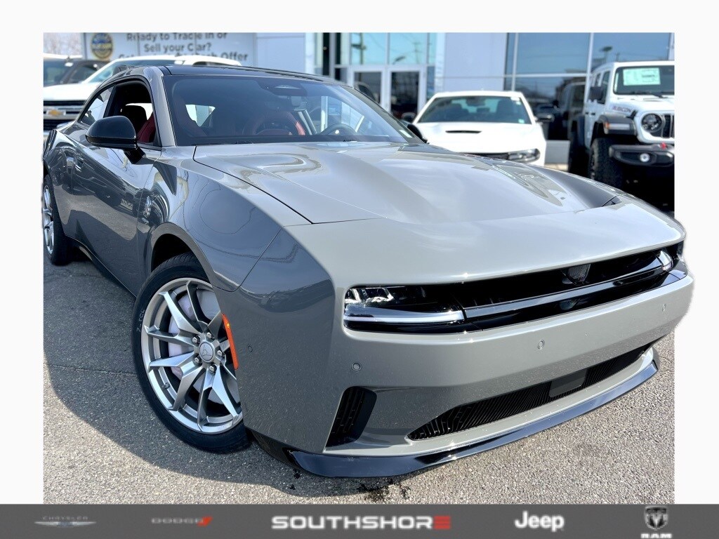 2025 Dodge Charger Daytona Scat Pack AWD photo 2