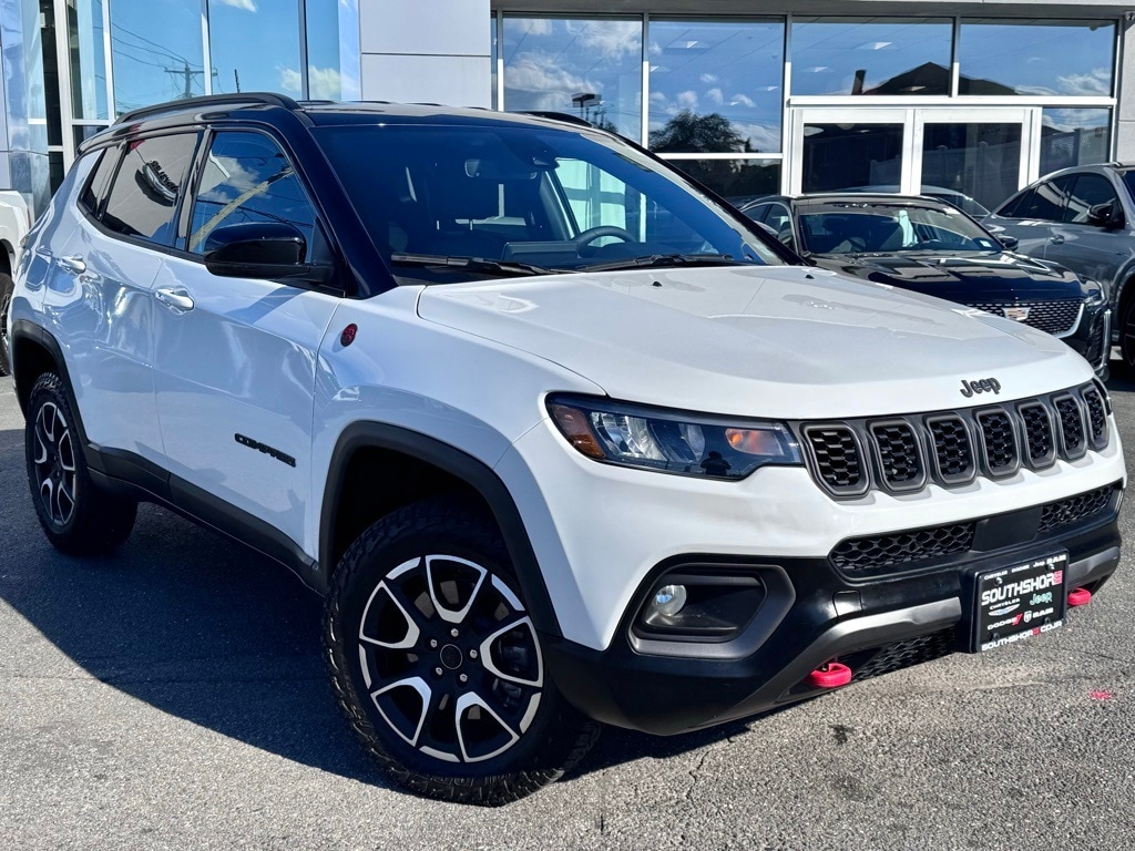 2025 Jeep Compass Trailhawk's photo