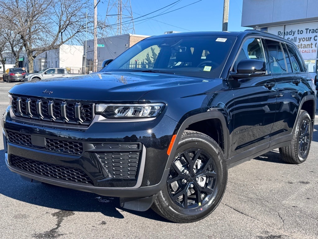 New 2026 Jeep Grand Cherokee Altitude Sport Utility