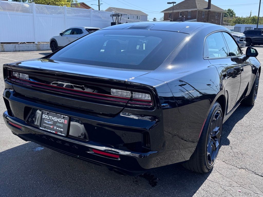 2026 Dodge Charger R/T - Photo 7