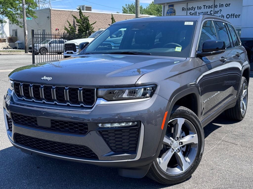 New 2026 Jeep Grand Cherokee Sport Utility