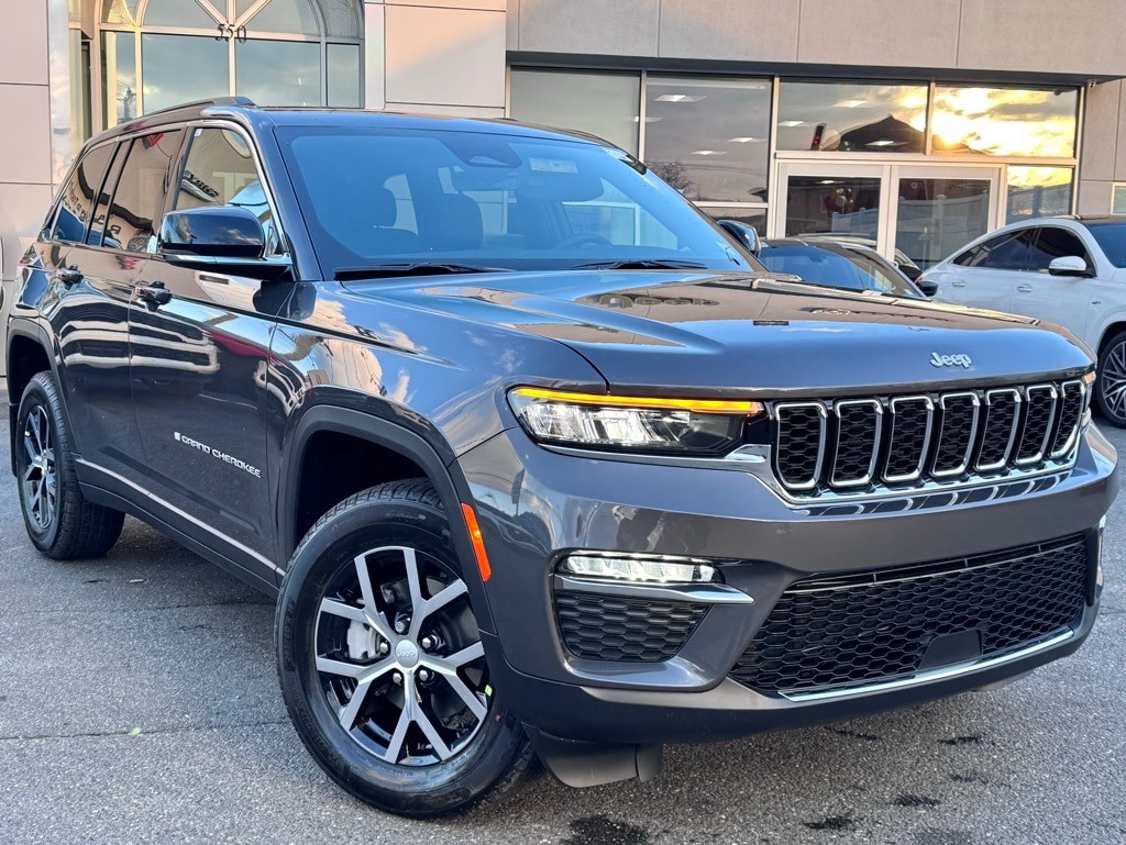 2025 Jeep Grand Cherokee Limited's photo