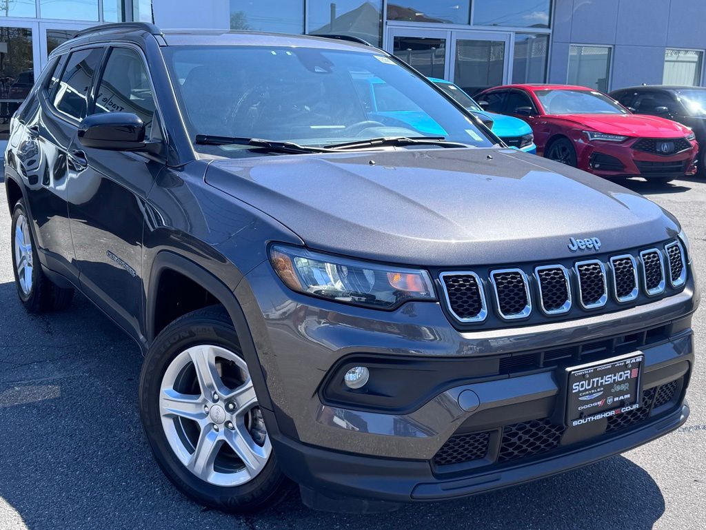 2023 Jeep Compass Latitude 4X4's photo