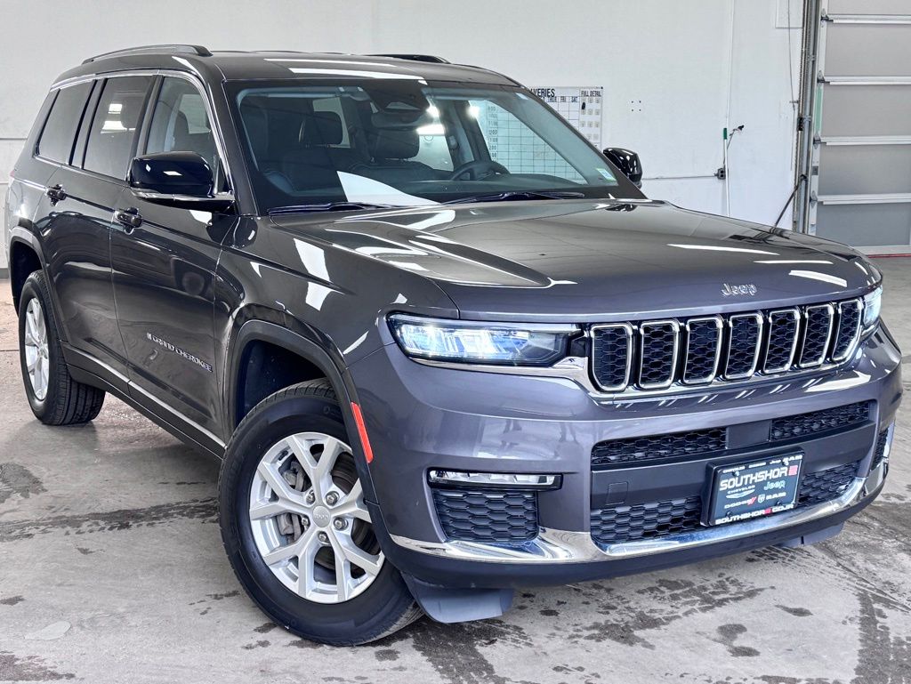 2024 Jeep Grand Cherokee L Limited 4x4's photo