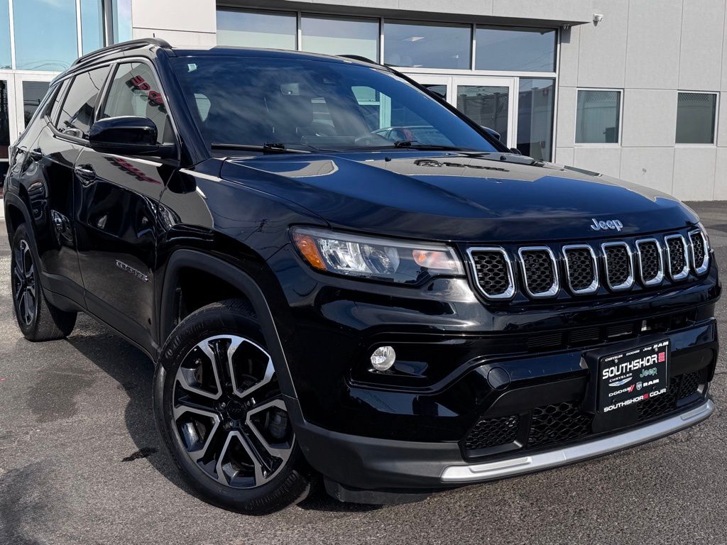 2023 Jeep Compass Limited 4X4's photo