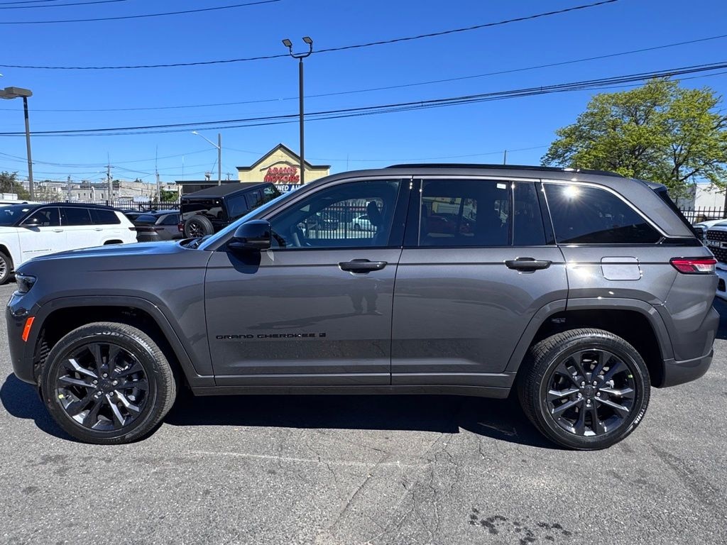 New 2026 Jeep Grand Cherokee Sport Utility