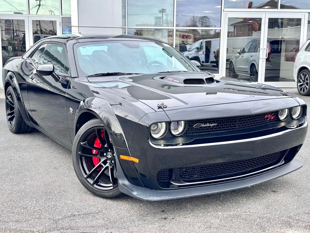 2022 Dodge Challenger R/T's photo