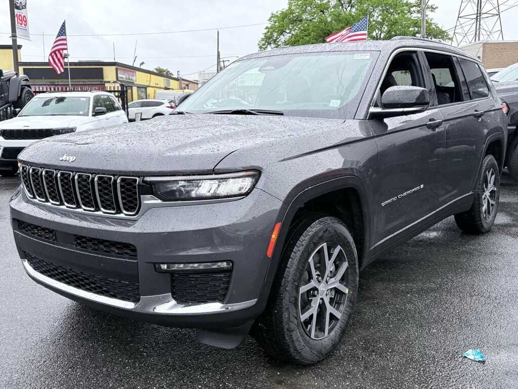 2025 Jeep Grand Cherokee L photo 3