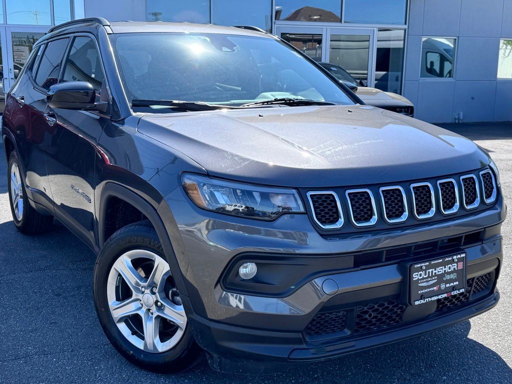 2023 Jeep Compass Latitude 4X4's photo