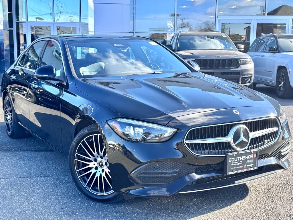 2025 Mercedes-Benz C-Class Sedan C 300's photo