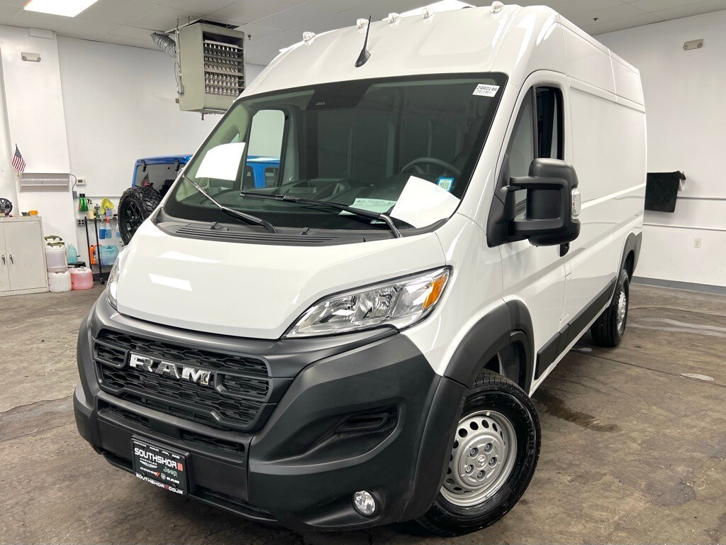 2024 Ram ProMaster 1500 Base Cargo Van photo 3