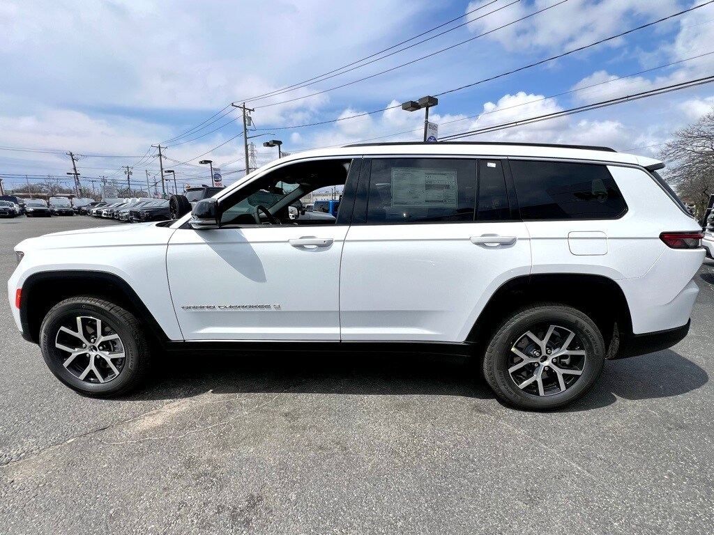 2025 Jeep Grand Cherokee Limited photo 4