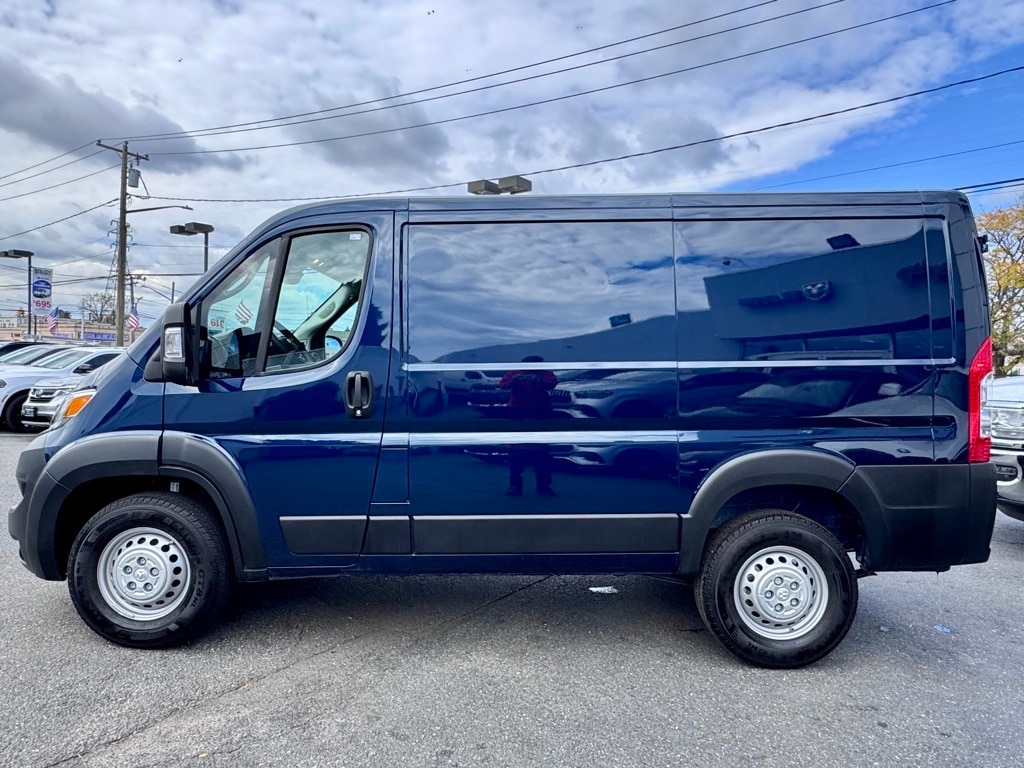 New 2025 Ram ProMaster 1500 Low Roof Van Cargo Van