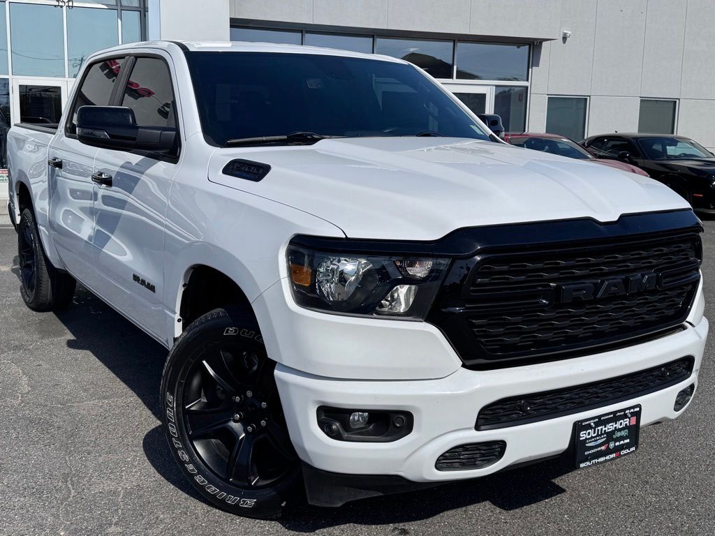 2024 RAM 1500 Big Horn/Lone Star 4x4 Crew Cab 5'7's photo