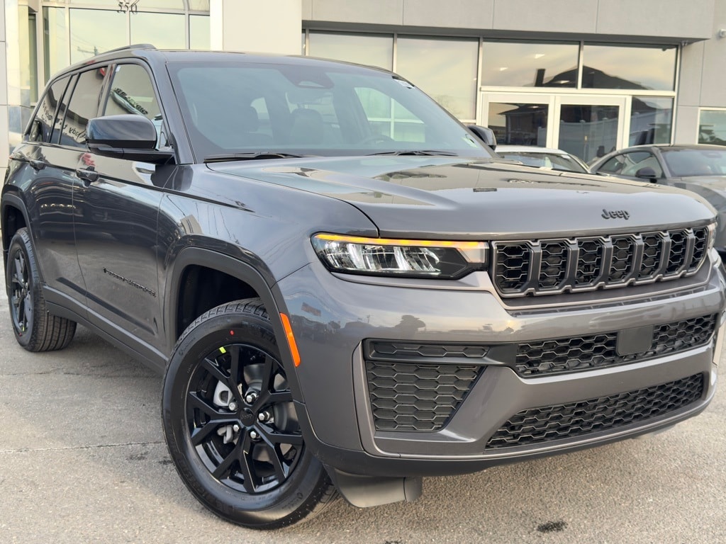 New 2026 Jeep Grand Cherokee Altitude Sport Utility