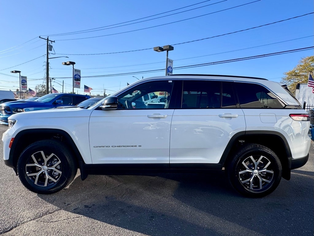 New 2025 Jeep Grand Cherokee Limited Sport Utility
