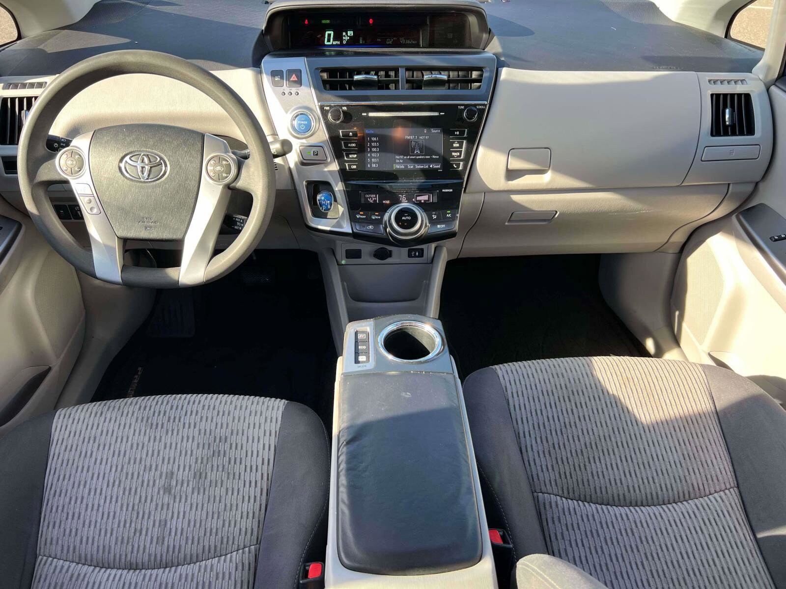 2016 Toyota Prius V Two photo 2